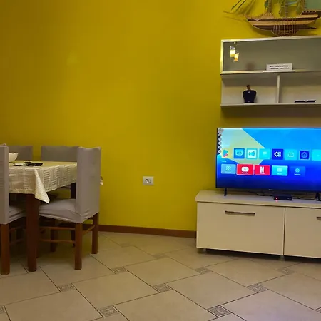 Center شقة *