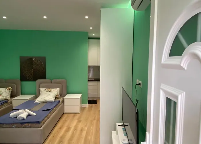 Center アパート *