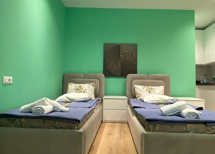 アパート Center ティラナ