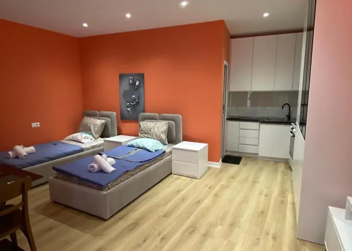 Center Апартаменты Тирана