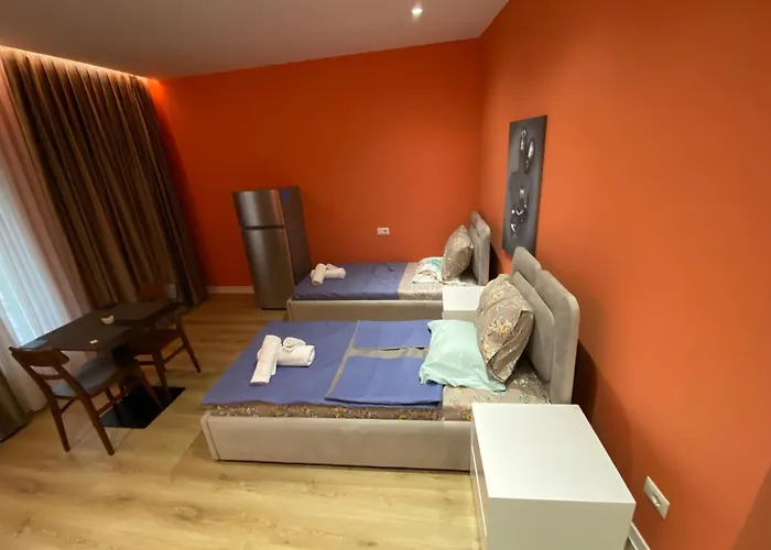 Center Апартаменты Тирана